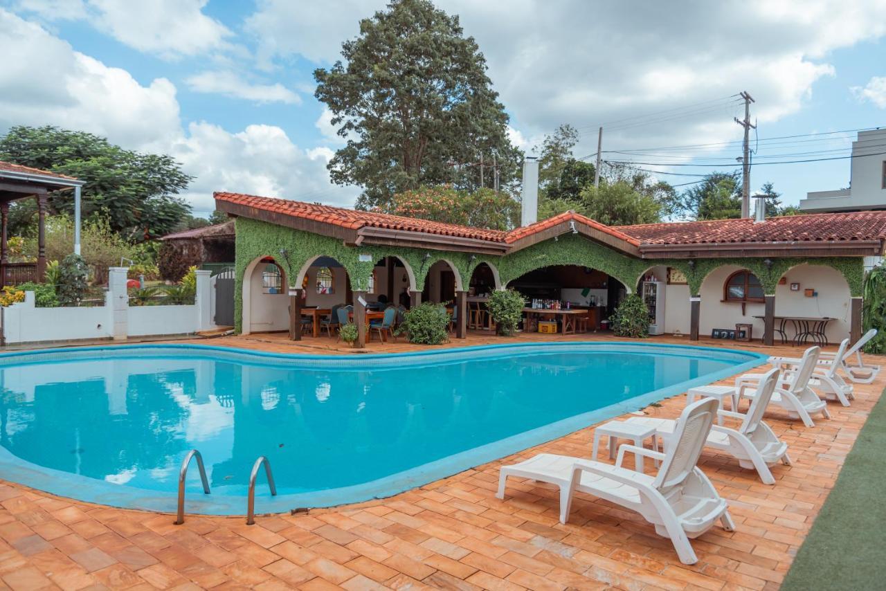 Hotel Casa Blanca Ciudad del Este Exterior foto